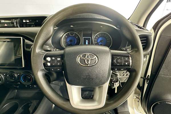 2019 Toyota HILUX SR (4x4) GUN126R MY19 4X4