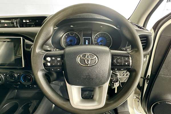 2019 Toyota HILUX SR (4x4) GUN126R MY19 4X4