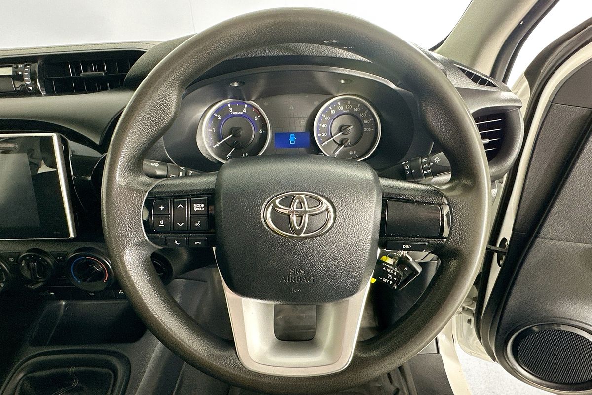 2019 Toyota HILUX SR (4x4) GUN126R MY19 4X4