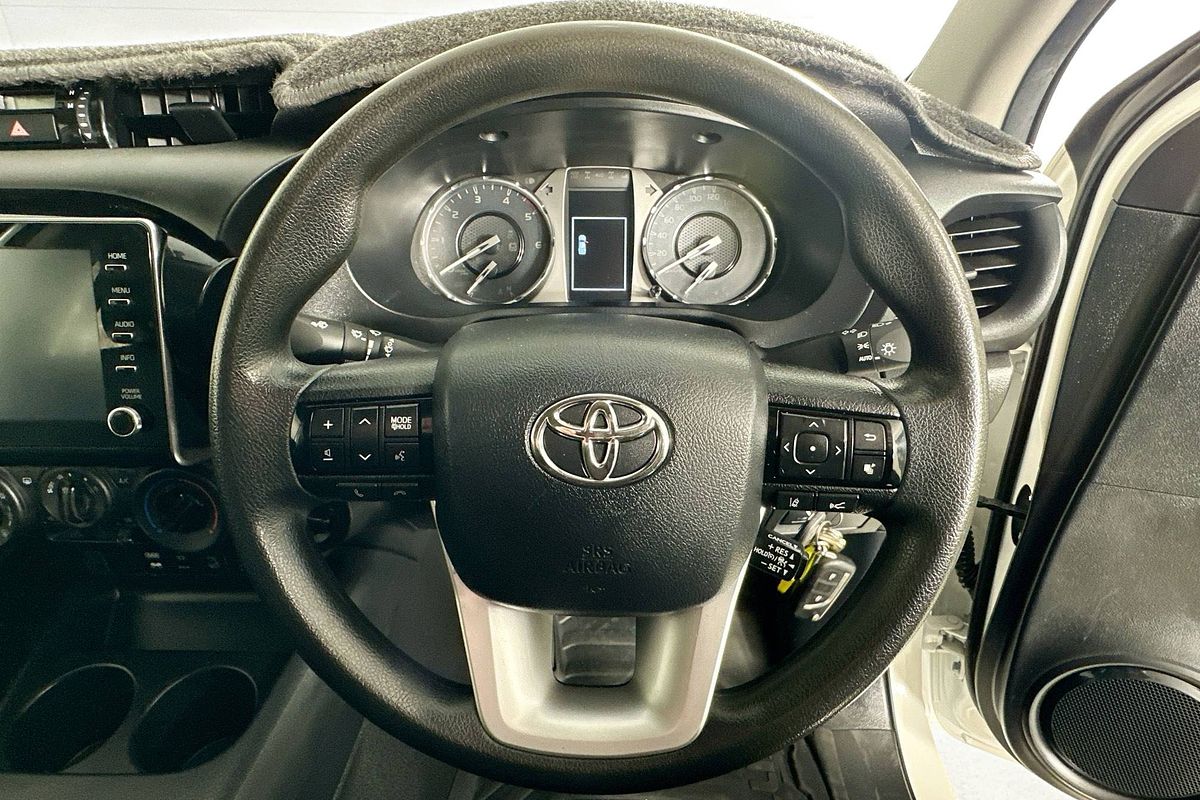 2022 Toyota HILUX SR (4x4) GUN126R 4X4