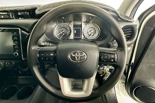 2022 Toyota HILUX SR (4x4) GUN126R 4X4
