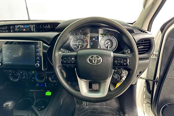 2022 Toyota HILUX SR (4x4) GUN126R 4X4