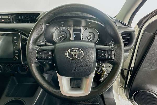 2020 Toyota HILUX WORKMATE HI-RIDER GUN135R FACELIFT 4x2