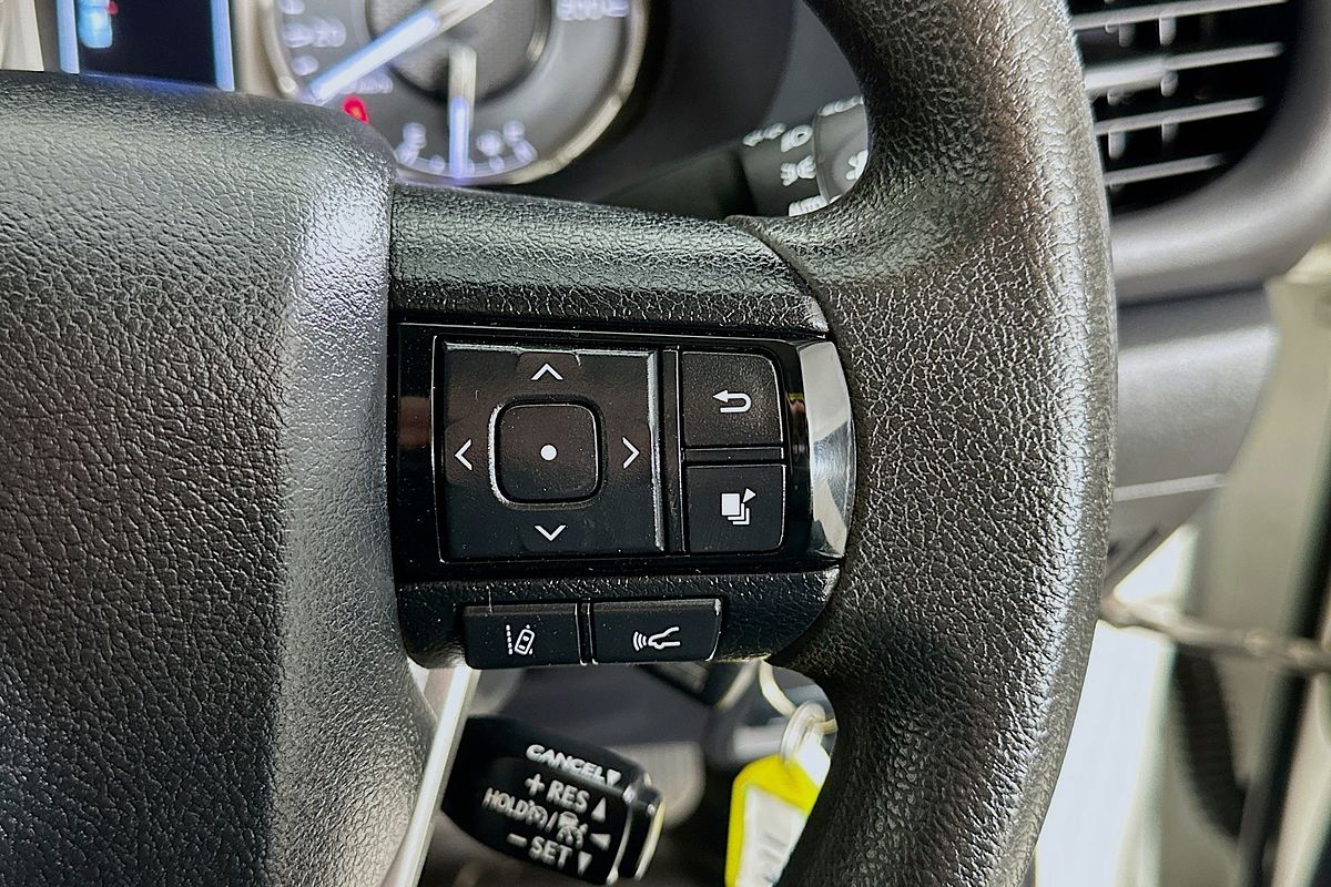 2021 Toyota HILUX SR (4x4) GUN126R FACELIFT 4X4