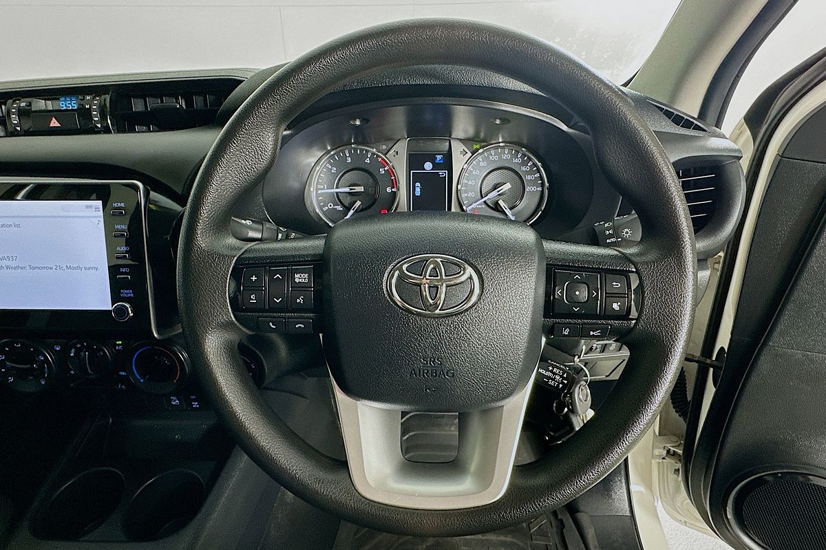 2022 Toyota HILUX SR (4x4) GUN126R 4X4