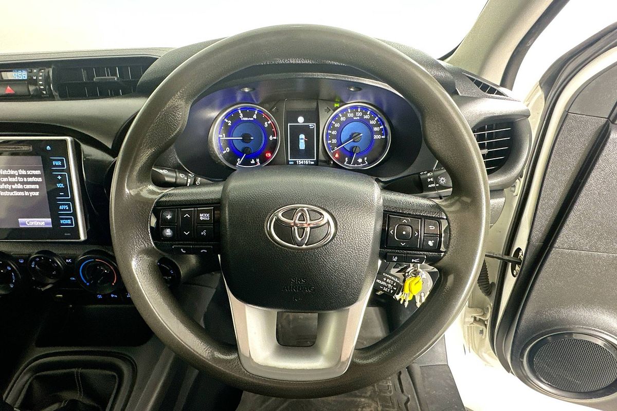 2020 Toyota HILUX SR (4x4) GUN126R FACELIFT 4X4
