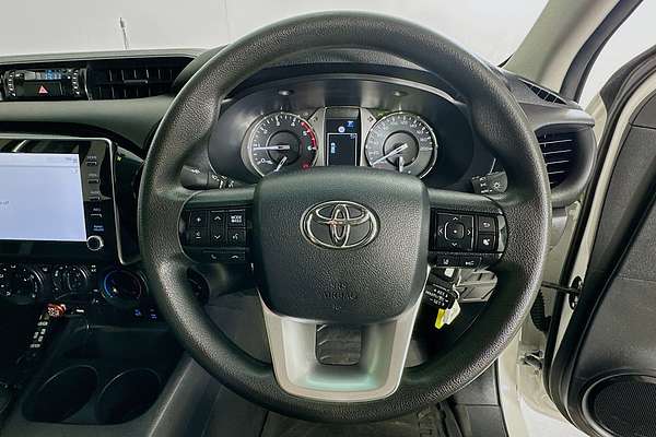 2022 Toyota HILUX SR (4x4) GUN126R 4X4