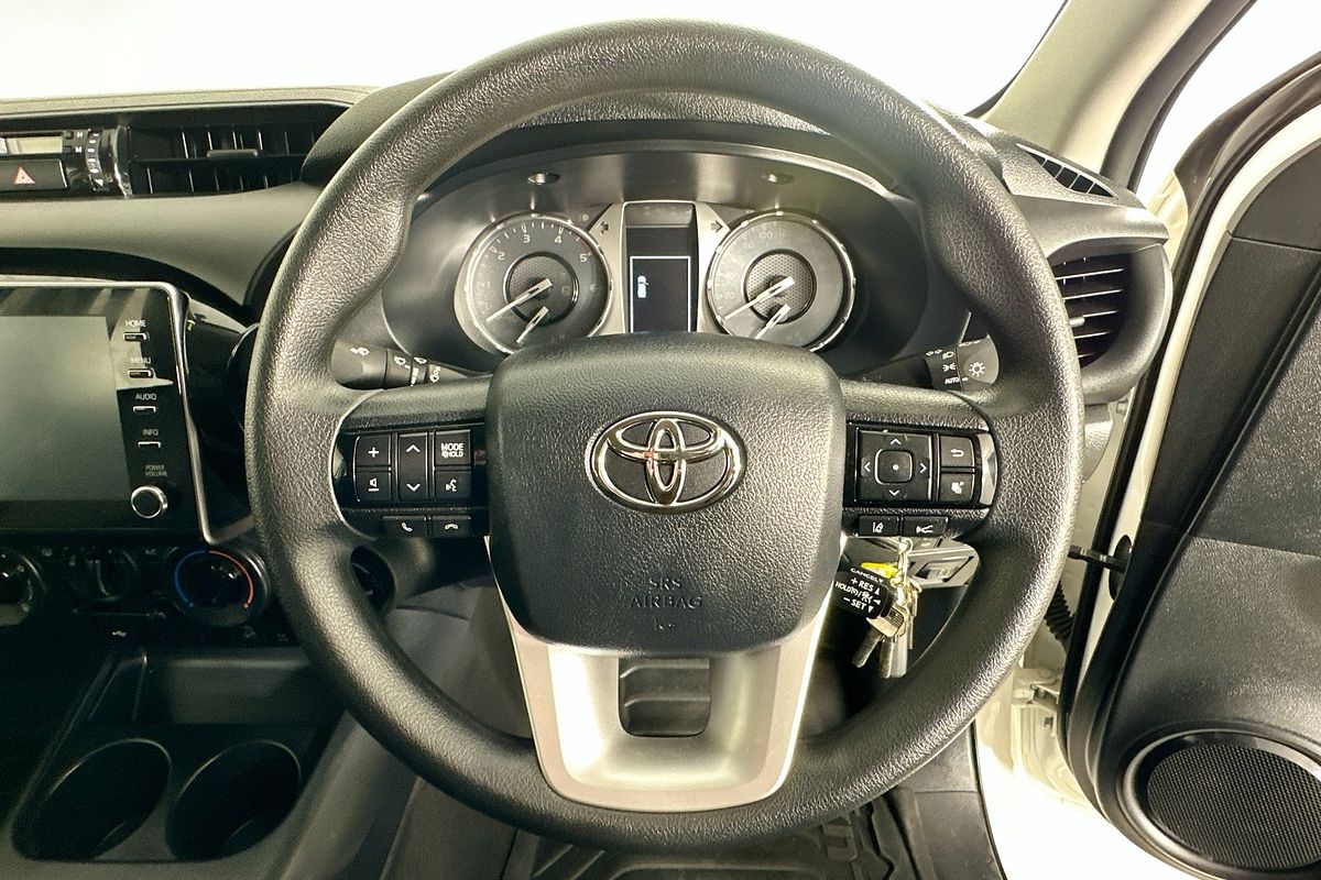 2024 Toyota HILUX SR (4x4) GUN126R 4X4