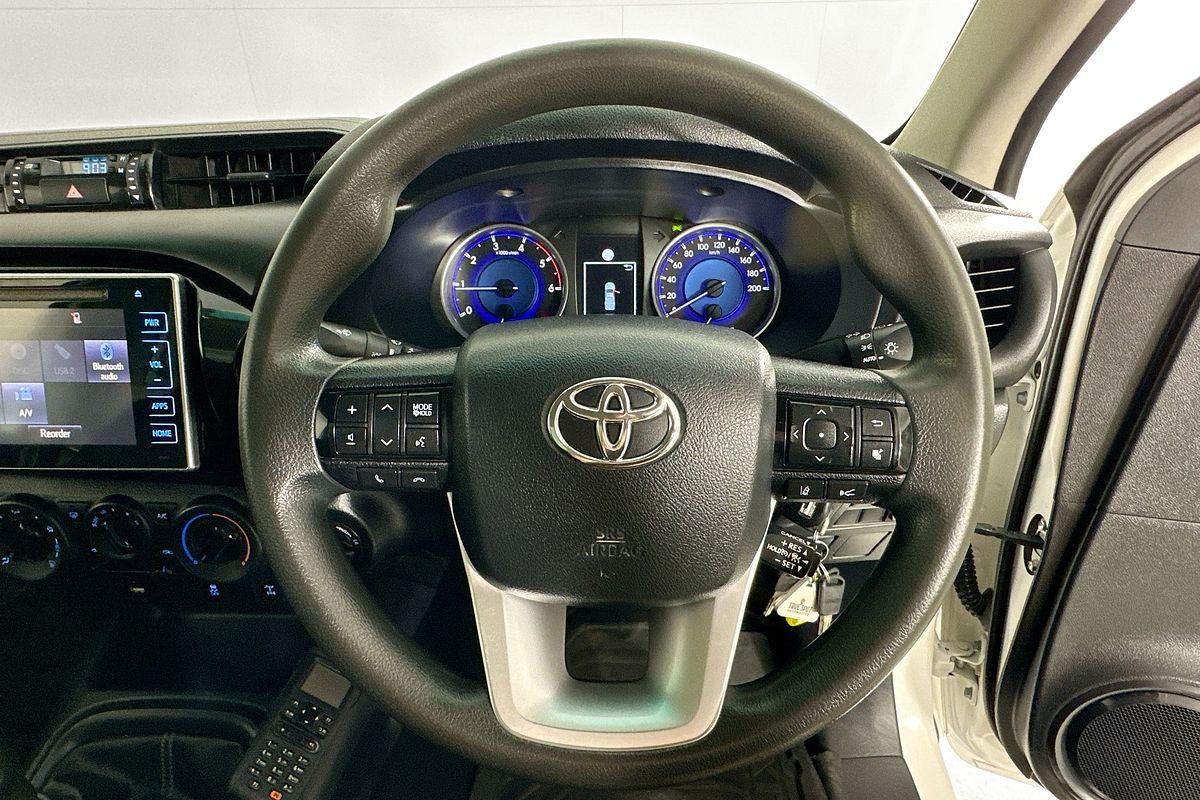 2019 Toyota HILUX SR (4x4) GUN126R MY19 4X4