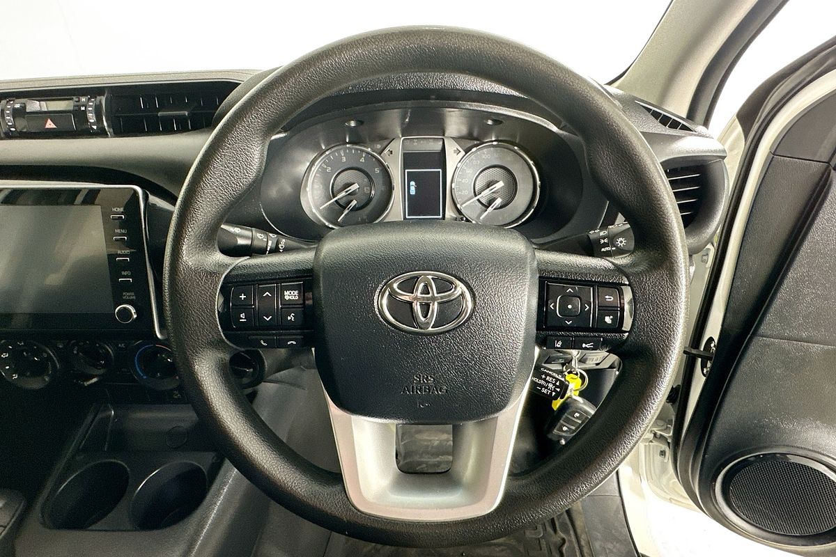 2021 Toyota HILUX SR (4x4) GUN126R FACELIFT 4X4