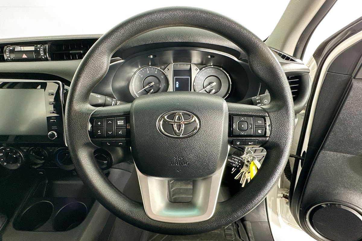 2024 Toyota HILUX SR (4x4) GUN126R 4X4