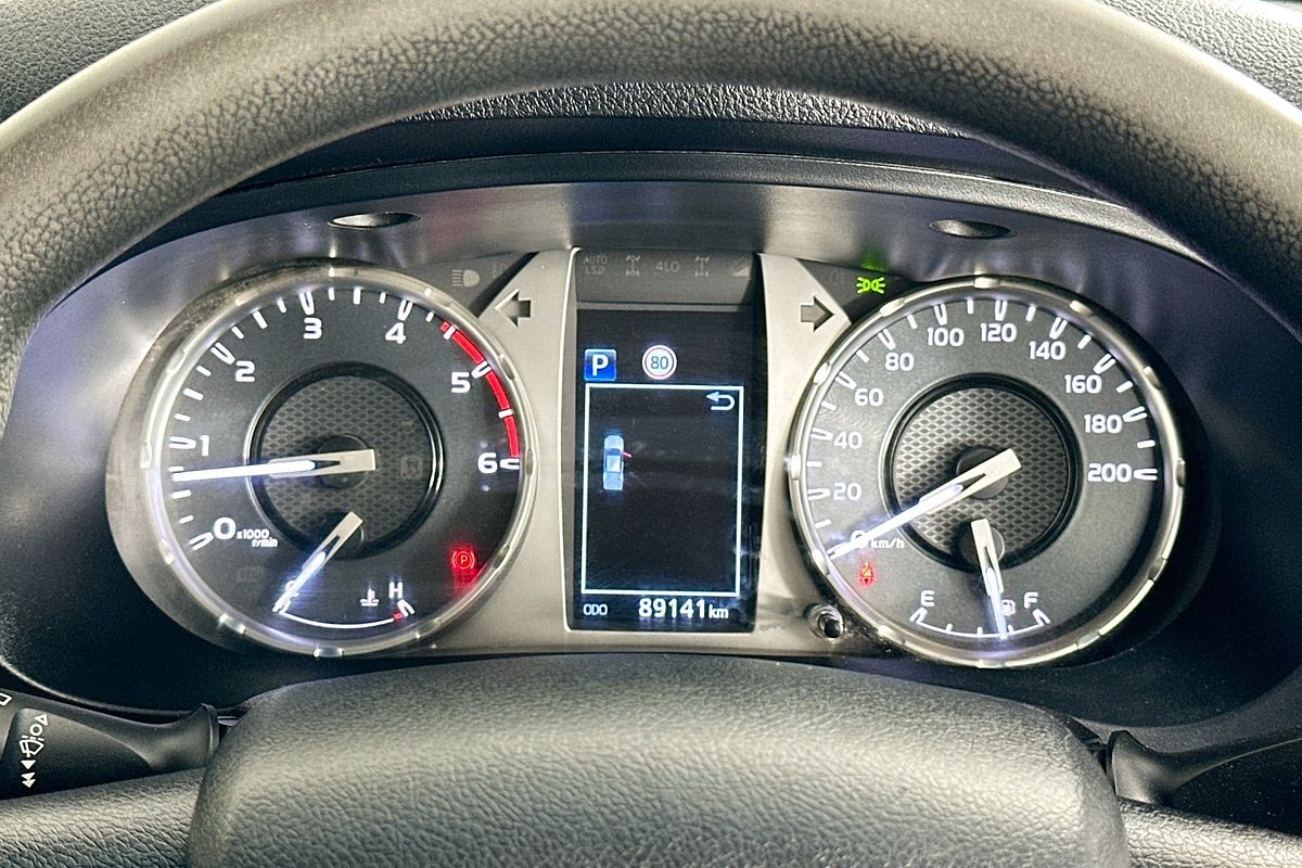 2021 Toyota HILUX SR (4x4) GUN126R FACELIFT 4X4