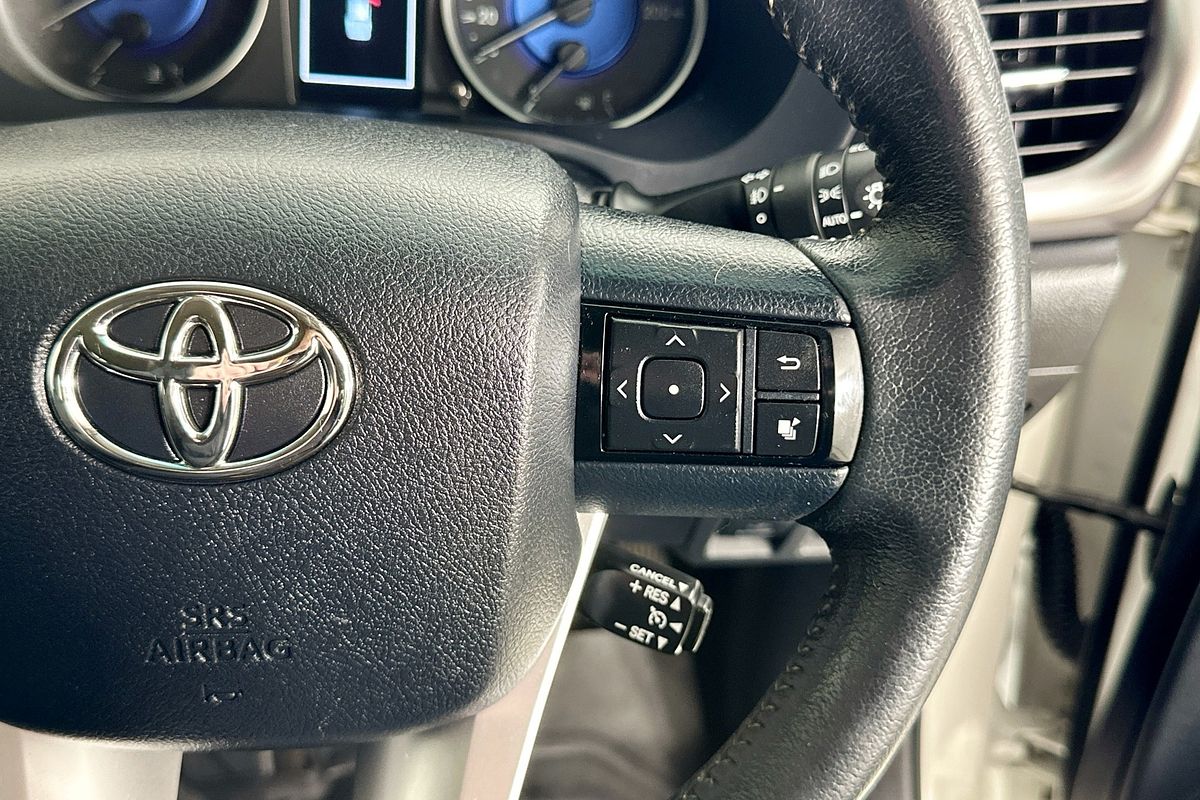 2018 Toyota HILUX SR5 (4x4) GUN126R MY17 4X4