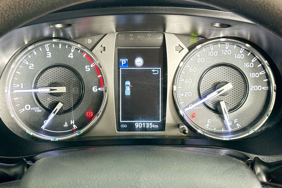 2021 Toyota HILUX SR (4x4) GUN126R 4X4