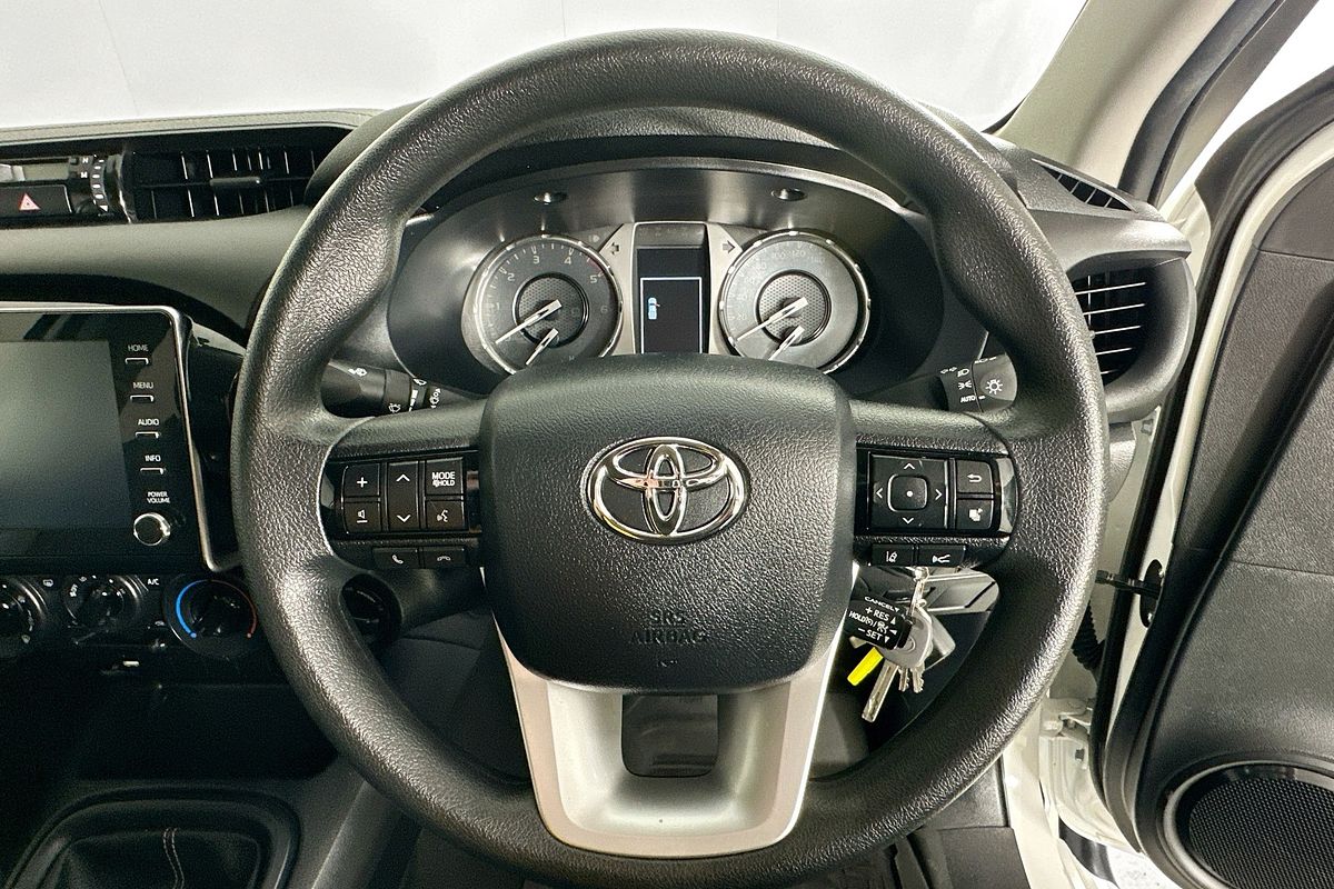 2023 Toyota HILUX SR (4x4) GUN126R 4X4
