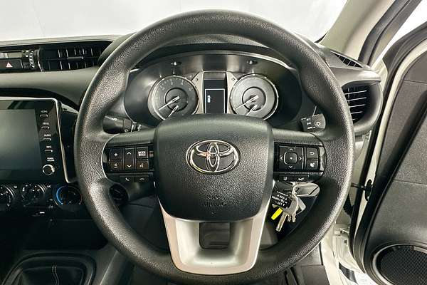 2023 Toyota HILUX SR (4x4) GUN126R 4X4