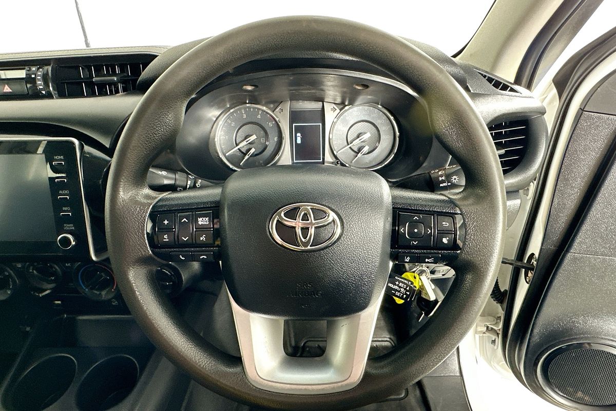 2022 Toyota HILUX SR (4x4) GUN126R 4X4