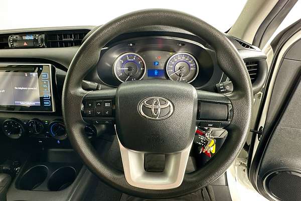 2017 Toyota HILUX SR (4x4) GUN126R MY17 4X4