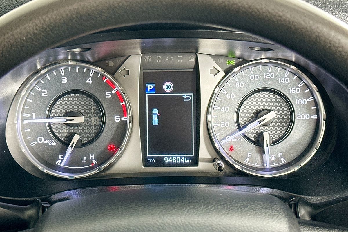 2021 Toyota HILUX SR (4x4) GUN126R FACELIFT 4X4