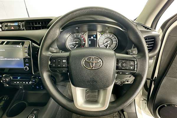 2024 Toyota HILUX SR 48V (4x4) GUN126R 4X4