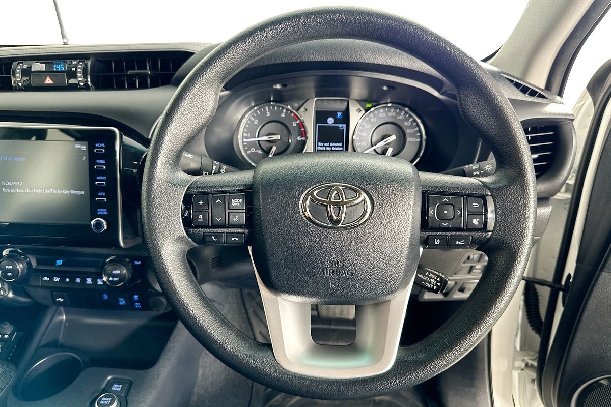 2024 Toyota HILUX SR 48V (4x4) GUN126R 4X4