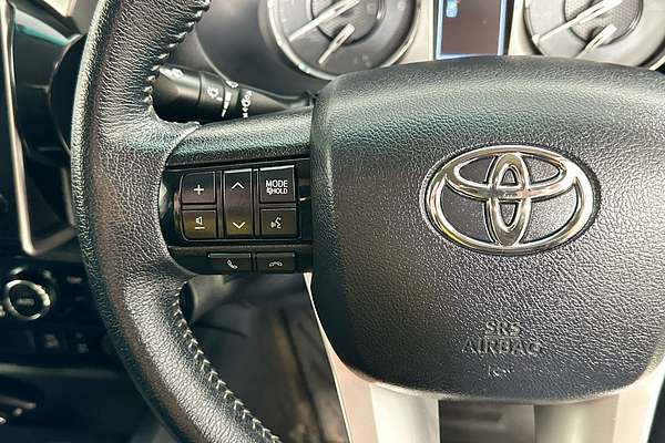 2021 Toyota HILUX SR5 (4x4) GUN126R FACELIFT 4X4