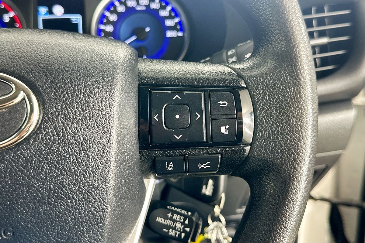 2019 Toyota HILUX SR (4x4) GUN126R MY19 4X4