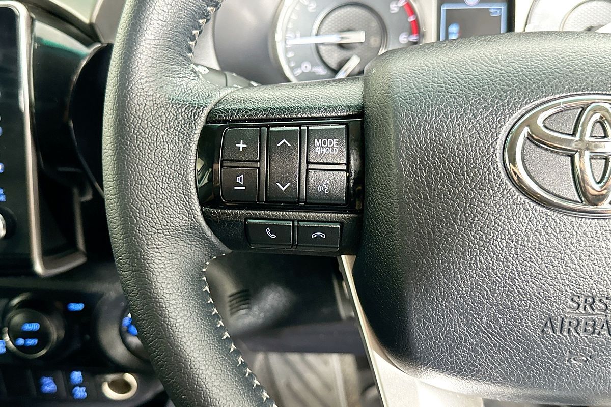 2022 Toyota HILUX SR5 (4x4) GUN126R 4X4