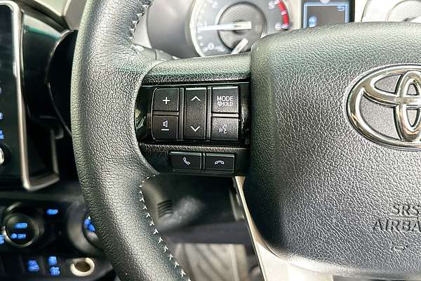 2022 Toyota HILUX SR5 (4x4) GUN126R 4X4