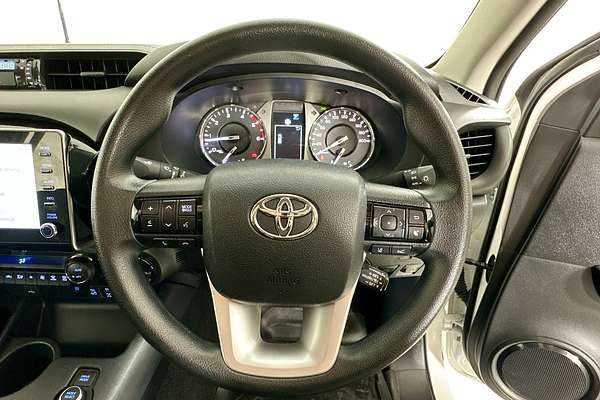 2024 Toyota HILUX SR 48V (4x4) GUN126R 4X4