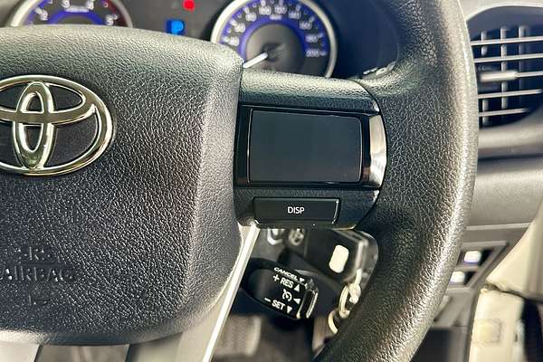 2017 Toyota HILUX SR (4x4) GUN126R 4X4