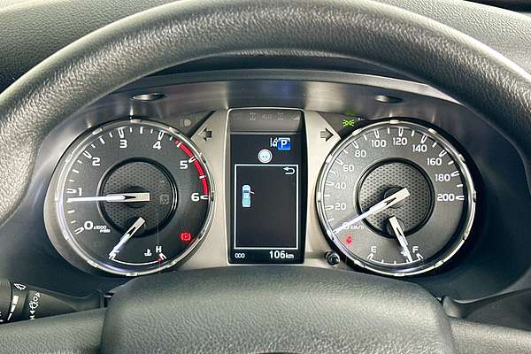 2025 Toyota HILUX SR (4x4) GUN126R RC 4X4