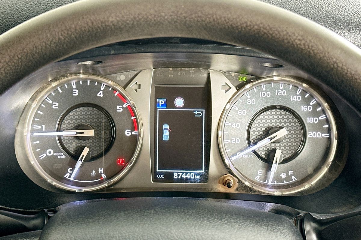 2021 Toyota HILUX SR (4x4) GUN126R 4X4