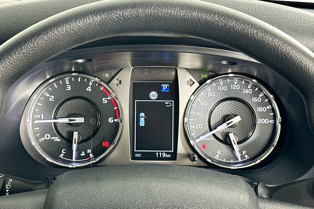 2025 Toyota Hilux SR (4x4) GUN126R RC 4X4