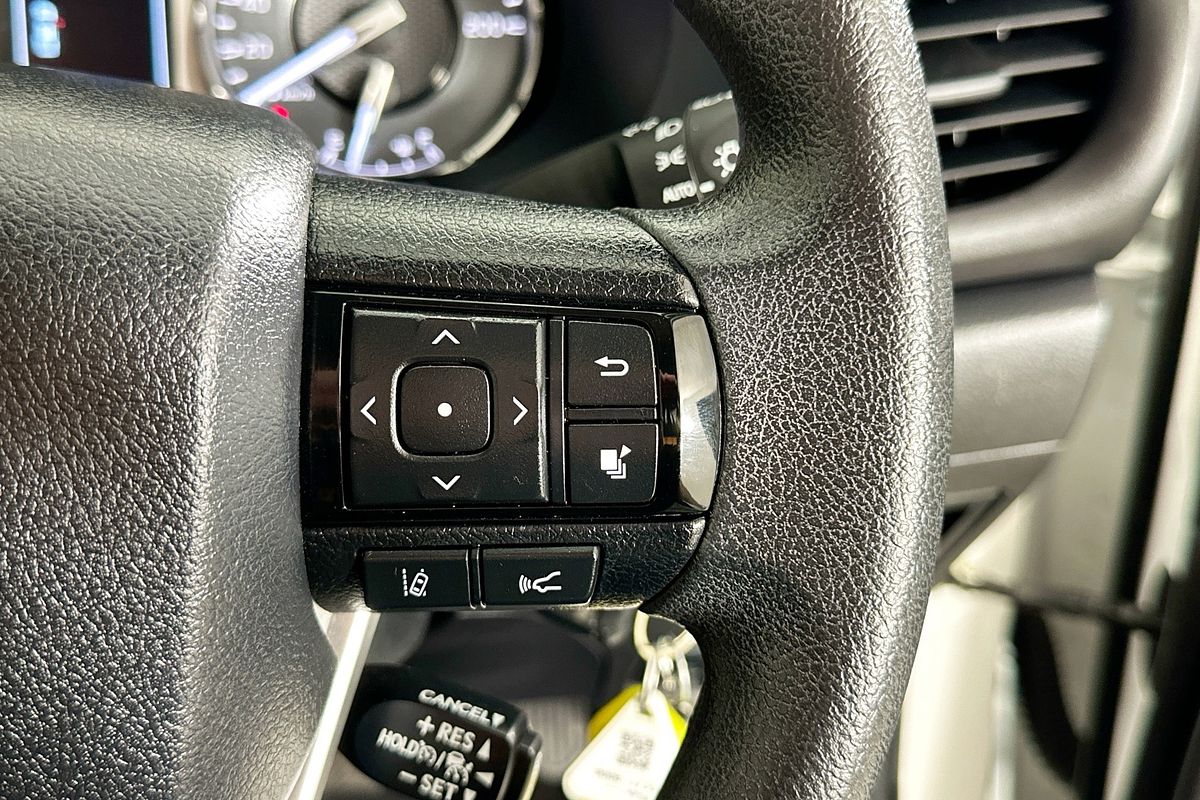 2022 Toyota HILUX SR (4x4) GUN126R 4X4