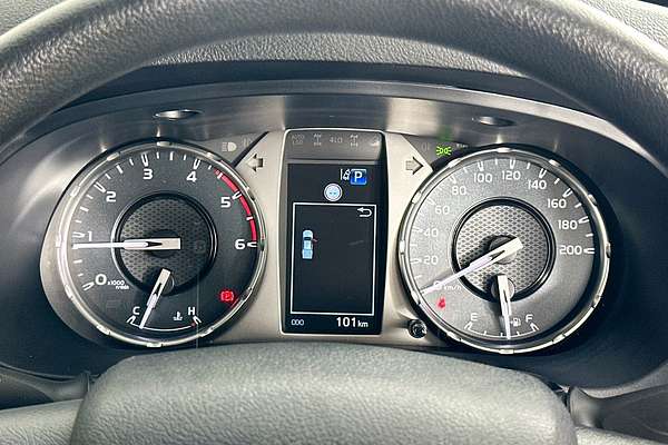 2025 Toyota HILUX SR 48V (4x4) GUN126R RC 4X4