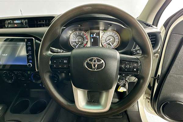 2021 Toyota HILUX SR (4x4) GUN126R 4X4