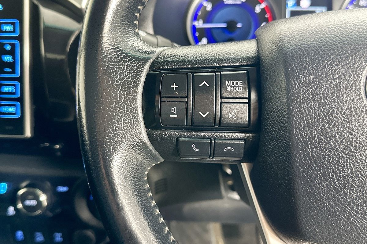 2019 Toyota HILUX SR5 (4x4) GUN126R MY19 4X4