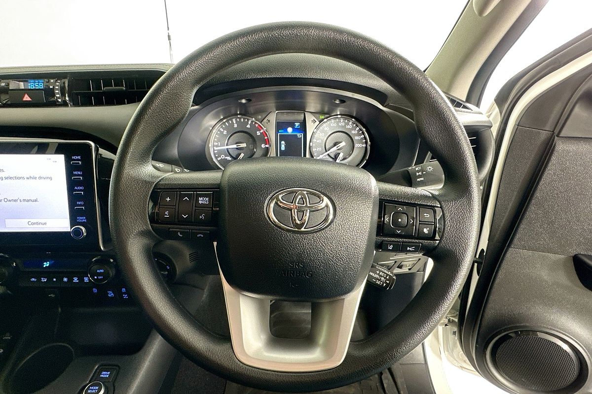 2024 Toyota HILUX SR 48V (4x4) GUN126R 4X4