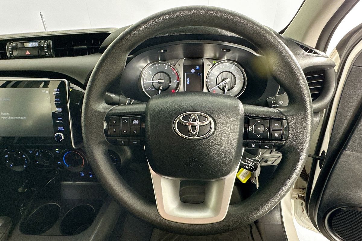 2023 Toyota HILUX SR (4x4) GUN126R 4X4