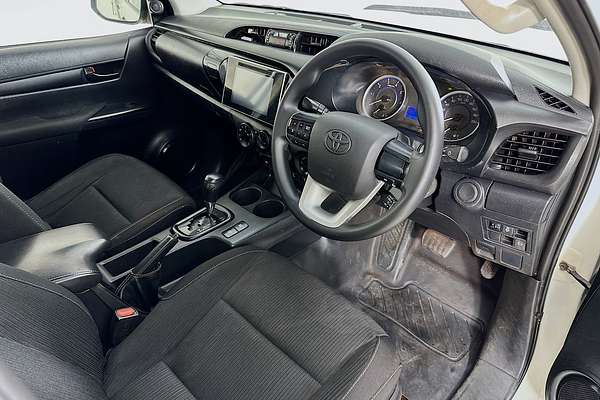 2019 Toyota HILUX SR (4x4) GUN126R MY19 4X4