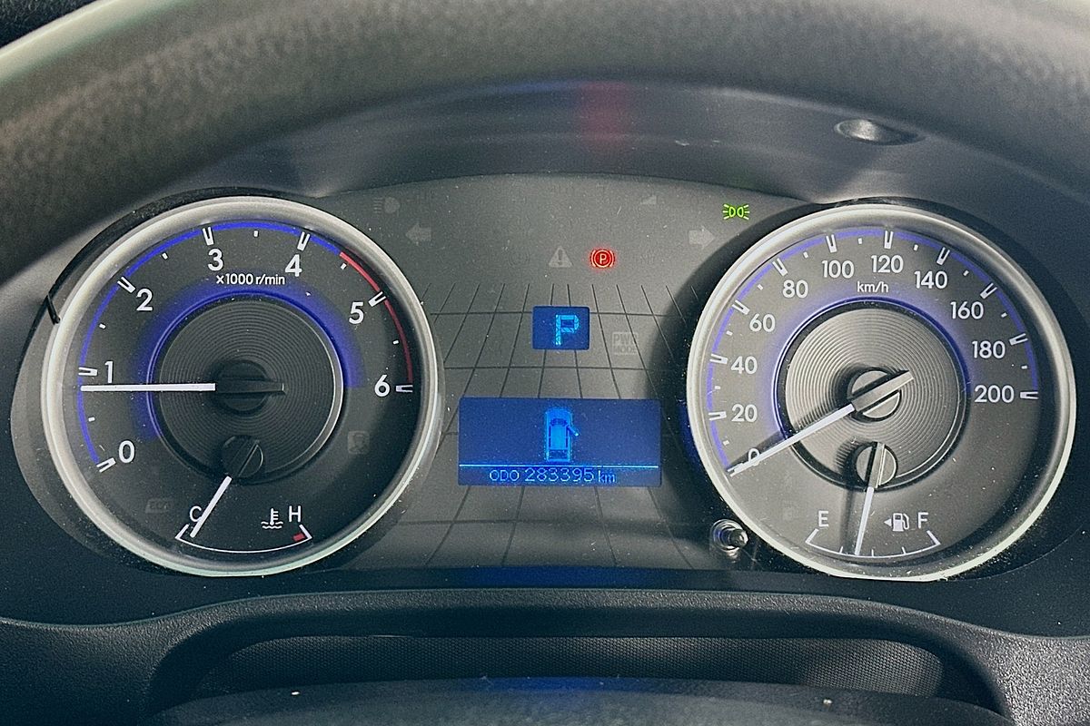 2018 Toyota HILUX SR GUN126R 4X4