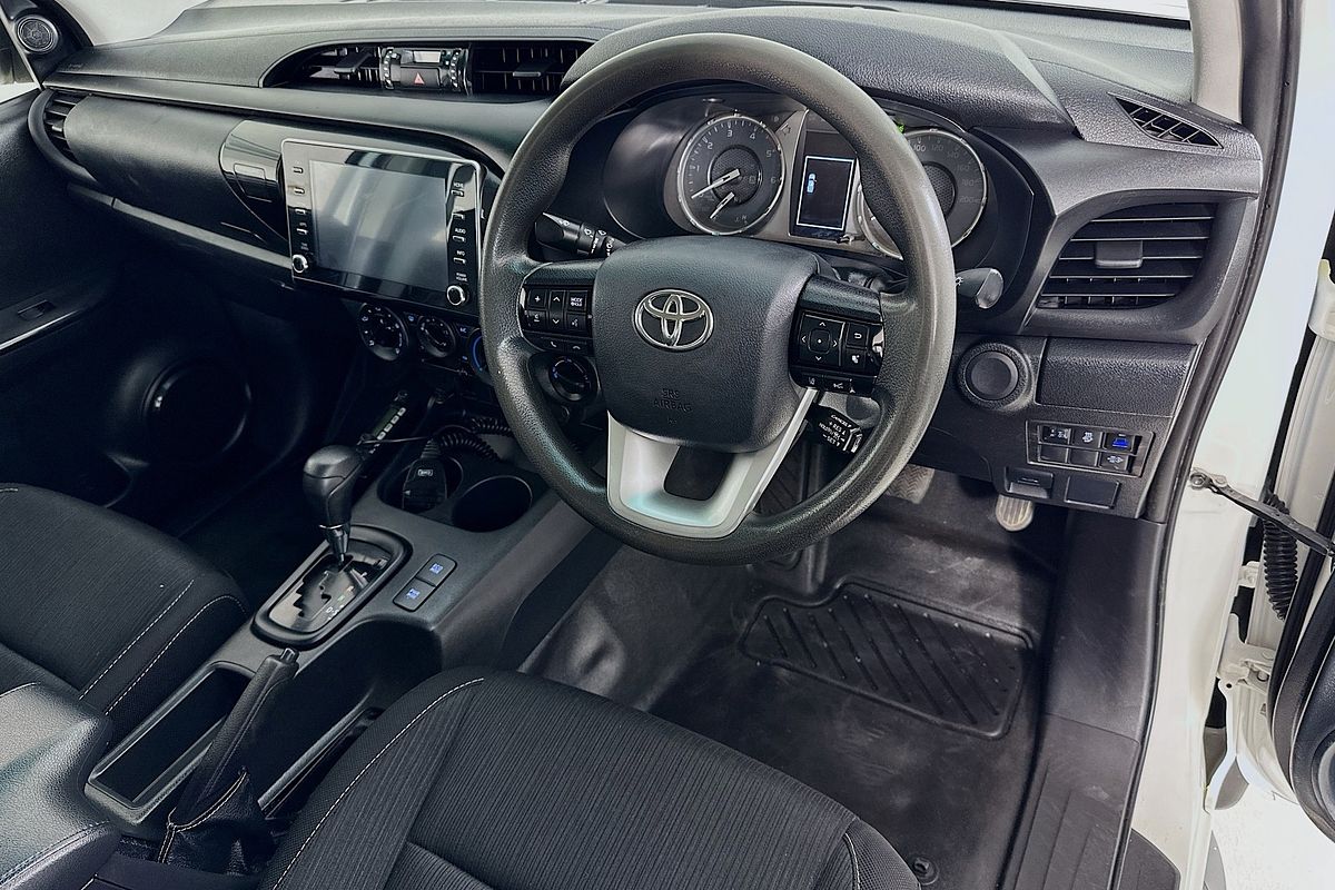2021 Toyota HILUX SR (4x4) GUN126R 4X4
