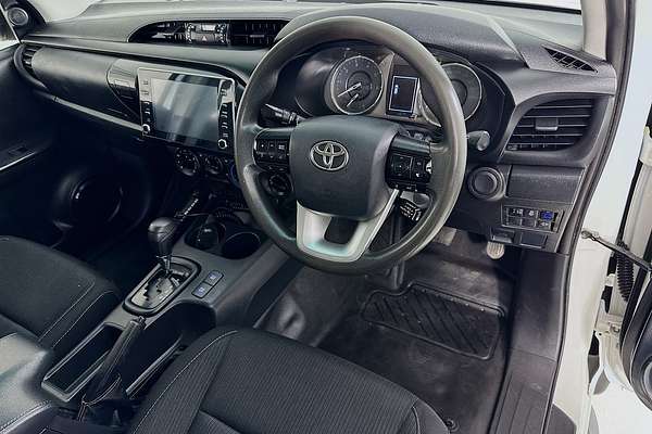 2021 Toyota HILUX SR (4x4) GUN126R 4X4