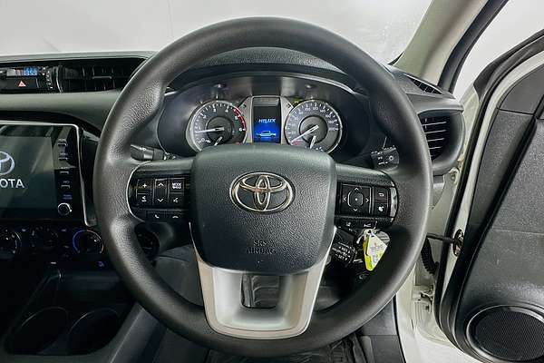 2022 Toyota HILUX SR (4x4) GUN126R 4X4