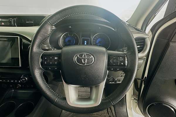 2020 Toyota HILUX SR5 (4x4) GUN126R MY19 UPGRADE 4X4