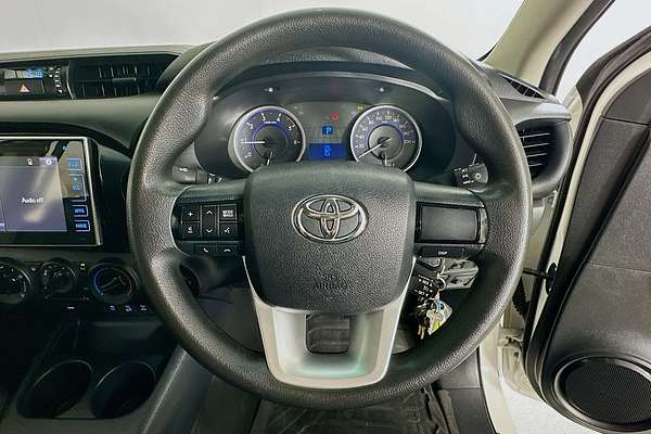 2017 Toyota HILUX SR (4x4) GUN126R MY17 4X4