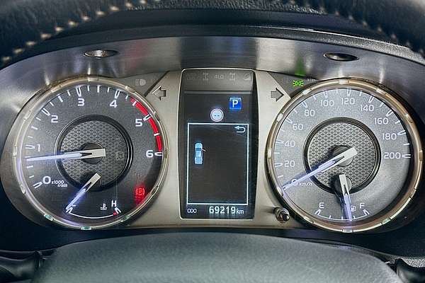 2021 Toyota HILUX SR5 GUN126R 4X4