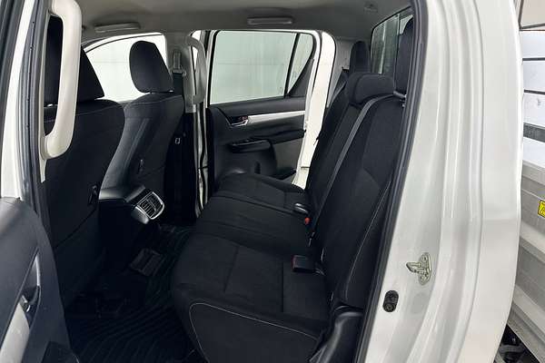 2020 Toyota HILUX SR5 GUN126R 4X4