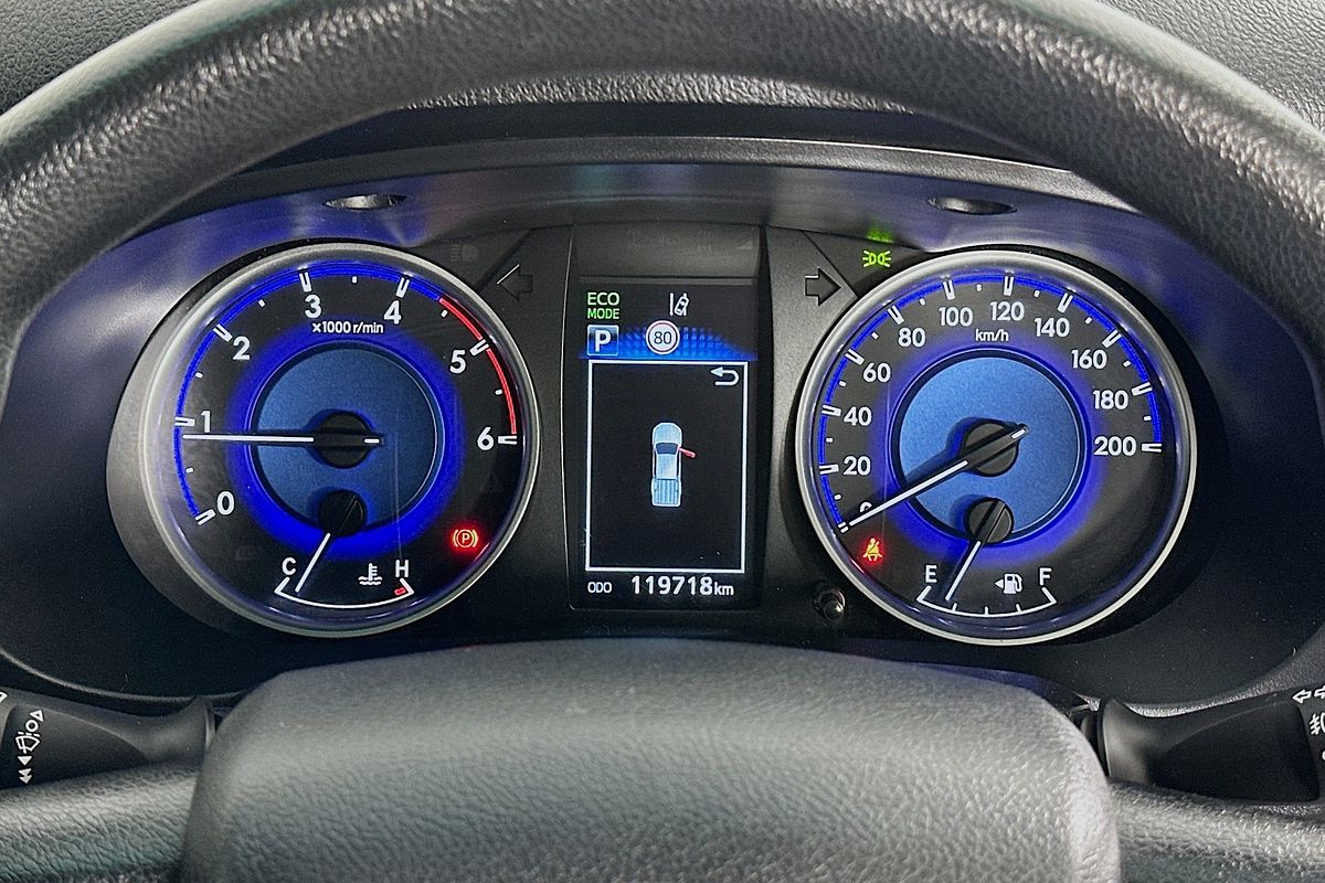 2019 Toyota HILUX SR (4x4) GUN126R MY19 4X4